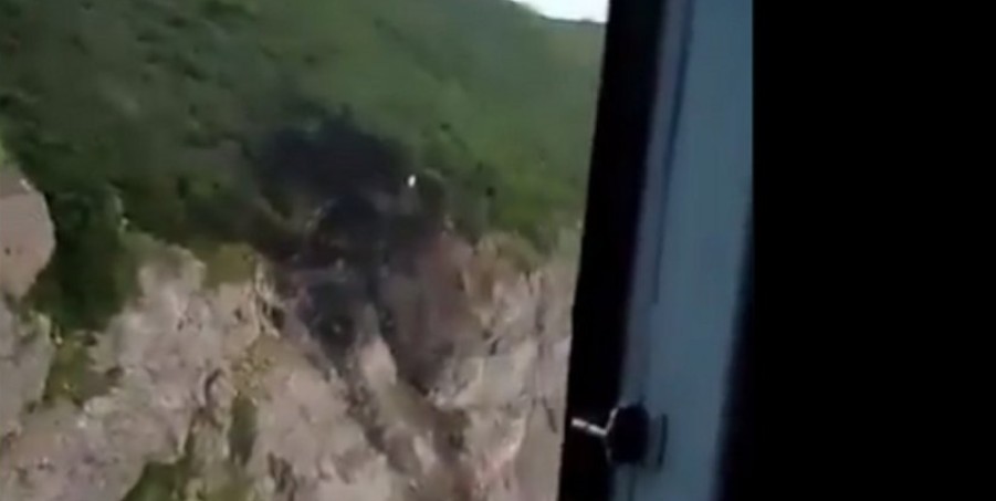 Βίντεο ντοκουμέντο από τη συντριβή του αεροπλάνου στη Ρωσία